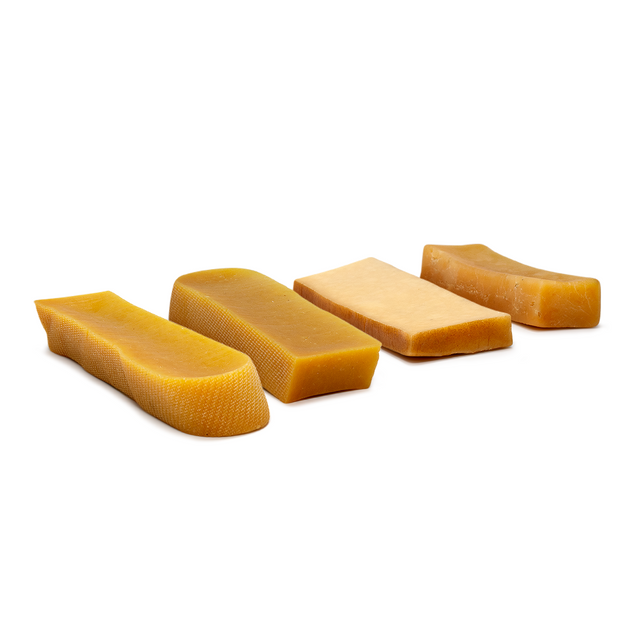 Small yak cheese chew for dogs rich in protein